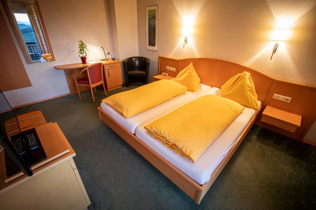 eckbergerhof Hotel Gamlitz Eksteriør billede